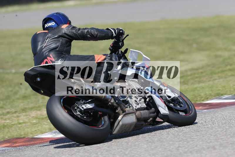 /44 09.08.2025 Plüss Moto Sport ADR/Freies Fahren/backside